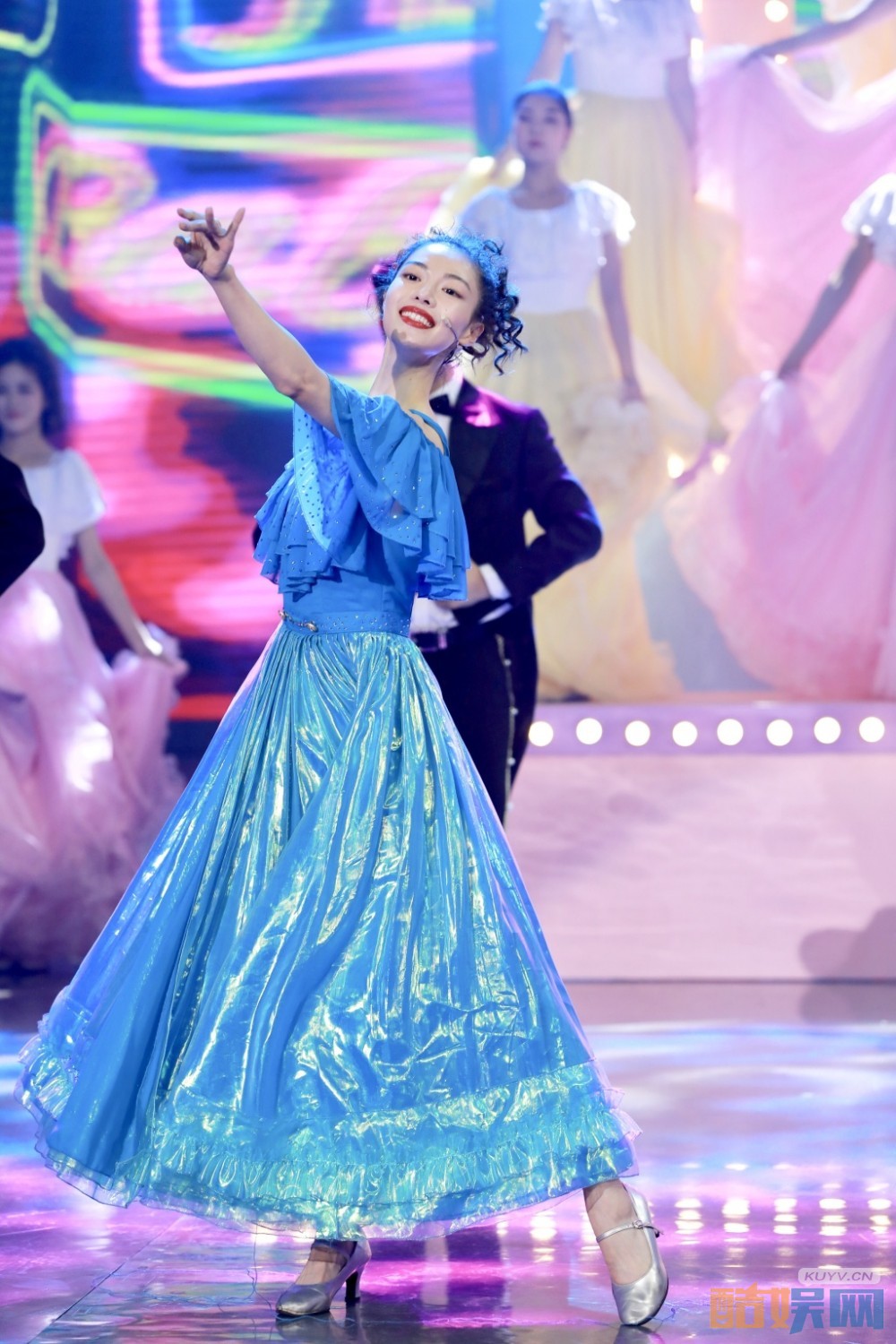 好久不见中叶聪是谁扮演的？叶聪扮演着钟楚曦个人资料、写真生活照
