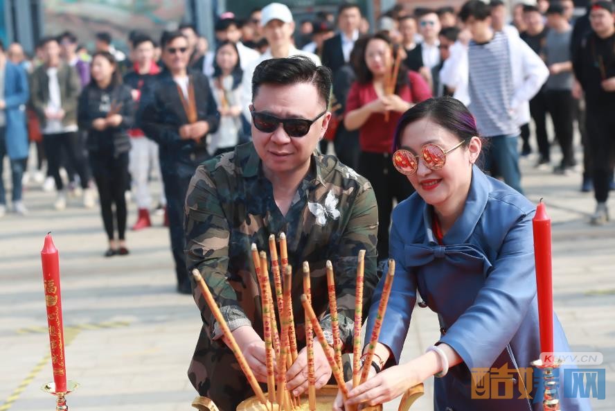 一场遇见爱情的旅行片场照