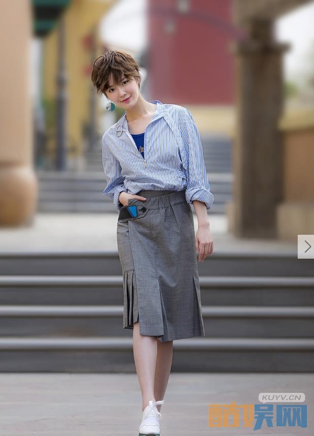 刘海蓝靓丽写真