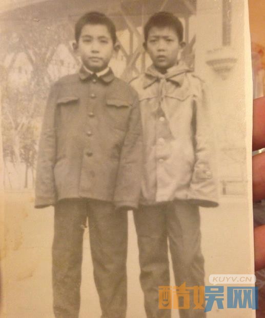 卜康小时候照片照