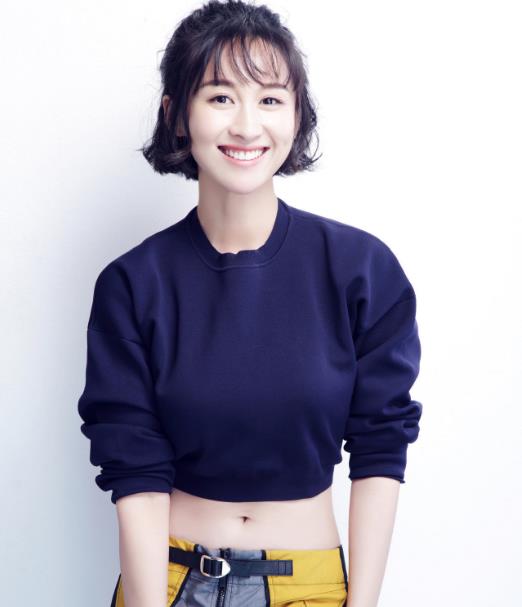 那些年我们正年轻向晴是谁演的？向晴扮演者练束梅个人资料、写真及生活照欣赏