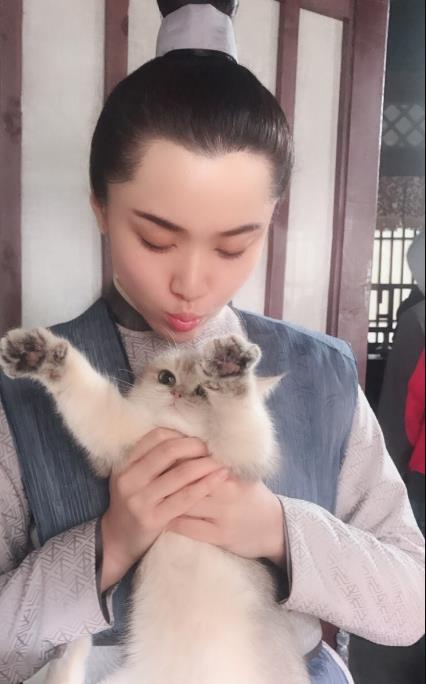 王熙然片场照