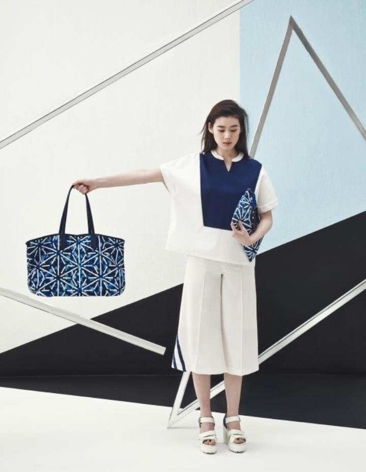 W KOREA & VINCIS合集