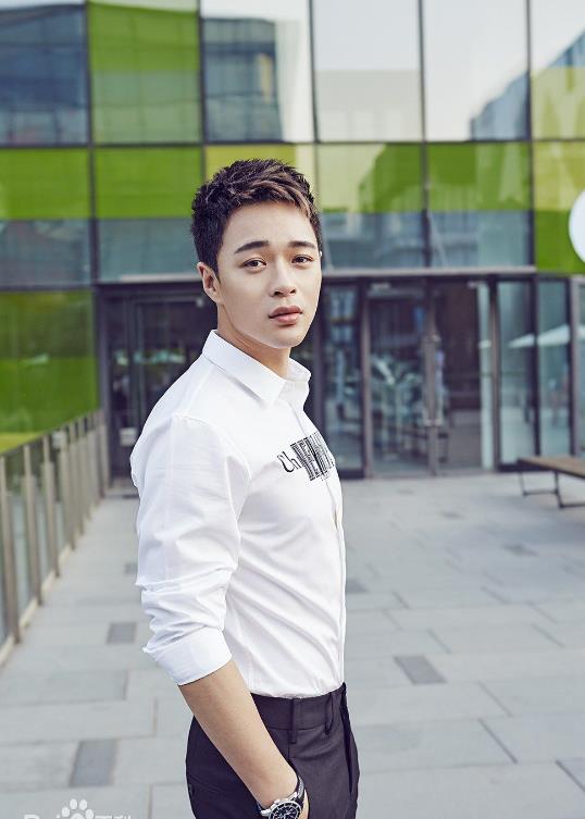 董春辉时尚街拍