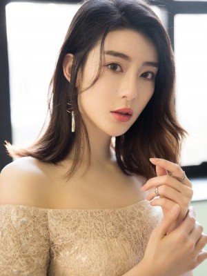 朱凌雾