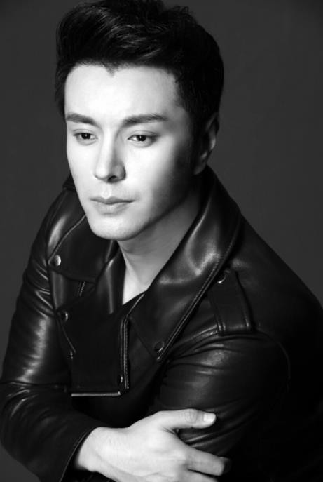 杜俊泽帅气写真