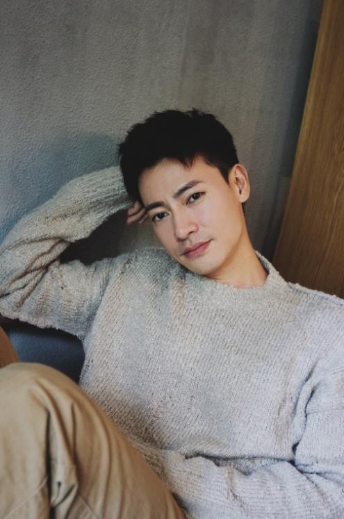 阮圣文帅气大片