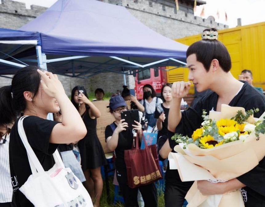 鹤唳华亭片场照