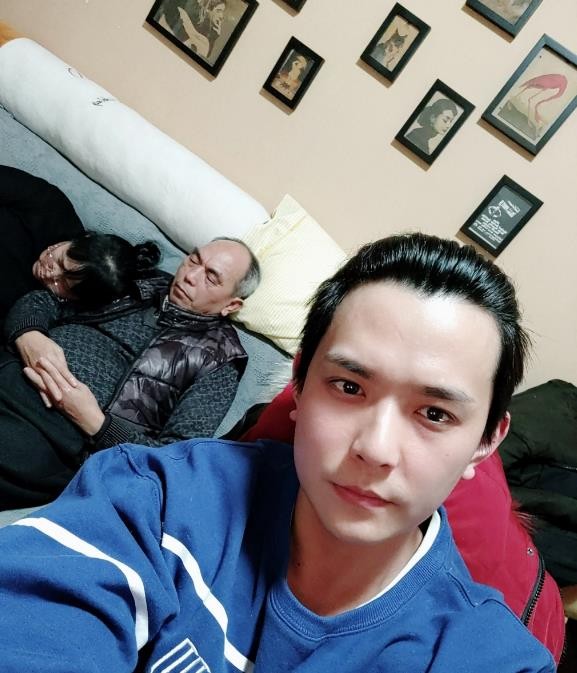 黄千硕生活照
