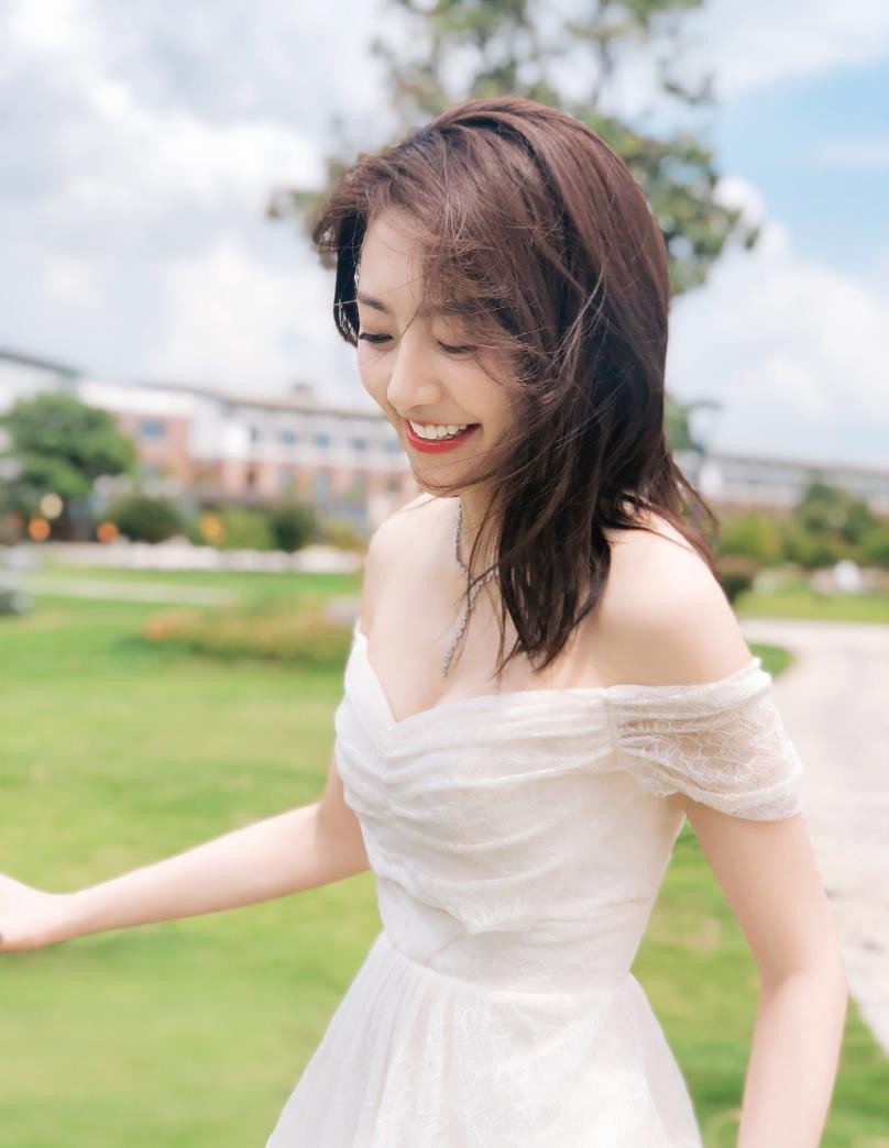 逆流而上的你高蜜是谁饰演的？高蜜饰演者黄梦莹个人资料、写真及生活照欣赏