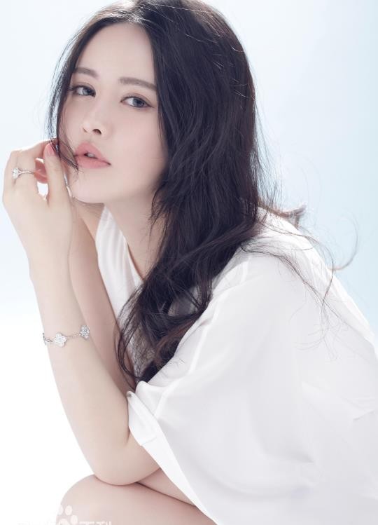 云千千时尚大片