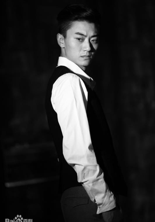 老中医高小朴是谁扮演的？老中医高小朴扮演者陈月末个人资料、写真生活照