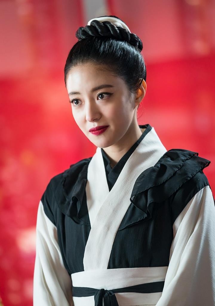 《成为王的男人双面君王》剧照