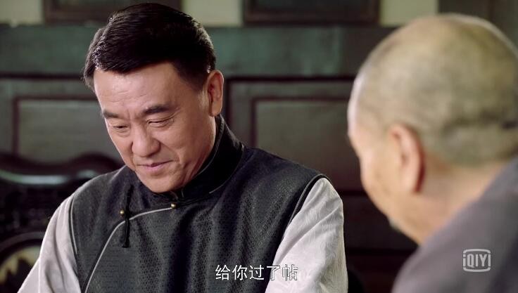 芝麻胡同俞老爷子为什么把严振生过继给严家？严振生姓严的原因是什么？