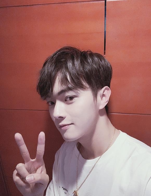 招摇历尘澜是谁饰演的？历尘澜扮演者许凯个人资料、写真及生活照欣赏