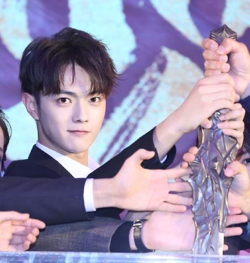 招摇历尘澜是谁饰演的？历尘澜扮演者许凯个人资料、写真及生活照欣赏