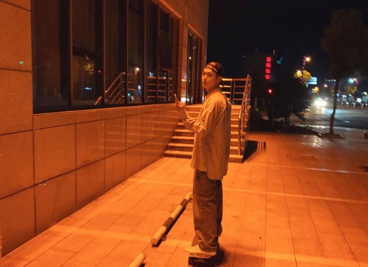 招摇历尘澜是谁饰演的？历尘澜扮演者许凯个人资料、写真及生活照欣赏