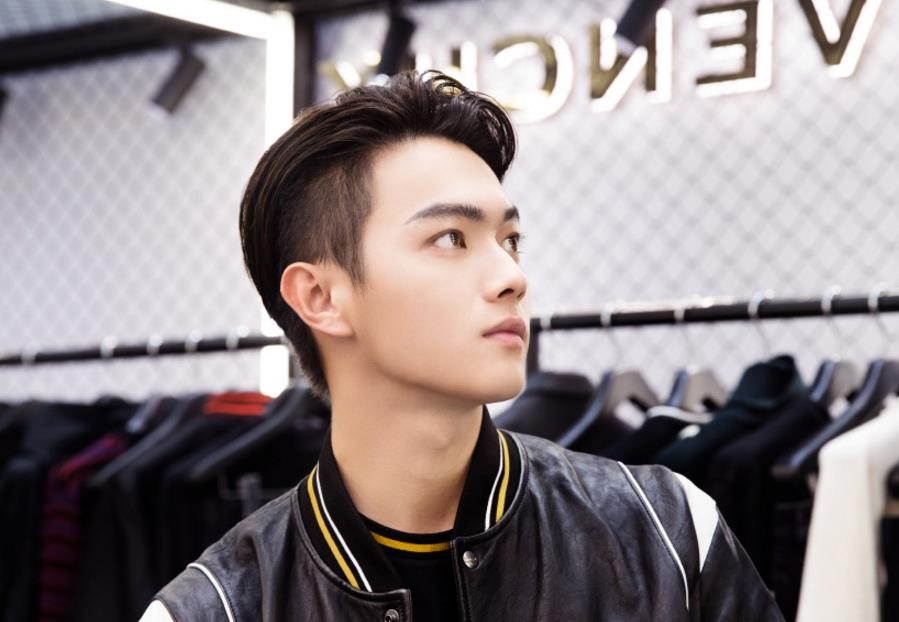 招摇历尘澜是谁饰演的？历尘澜扮演者许凯个人资料、写真及生活照欣赏