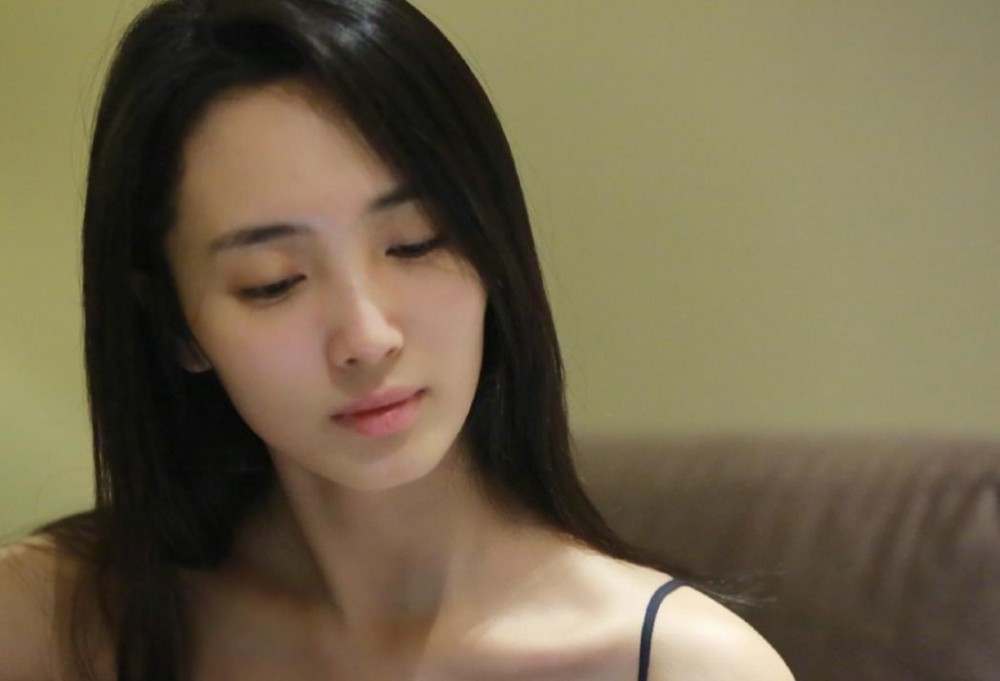 黄金瞳苗菲菲是谁饰演的？苗菲菲扮演者王紫璇个人资料、写真及生活照欣赏