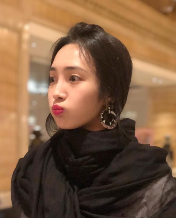 黄金瞳苗菲菲是谁饰演的？苗菲菲扮演者王紫璇个人资料、写真及生活照欣赏