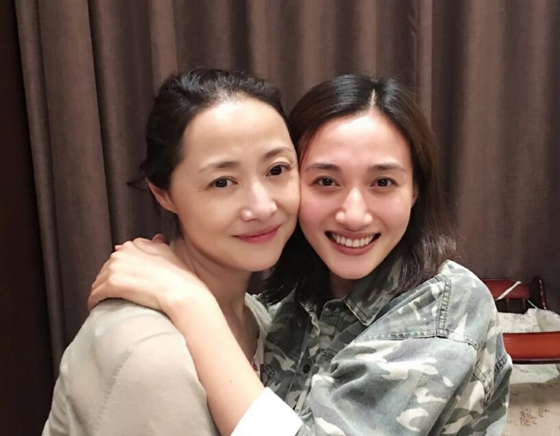 芝麻胡同宝凤是谁扮演的？芝麻胡同宝凤扮演者冯文娟个人资料、写真生活照