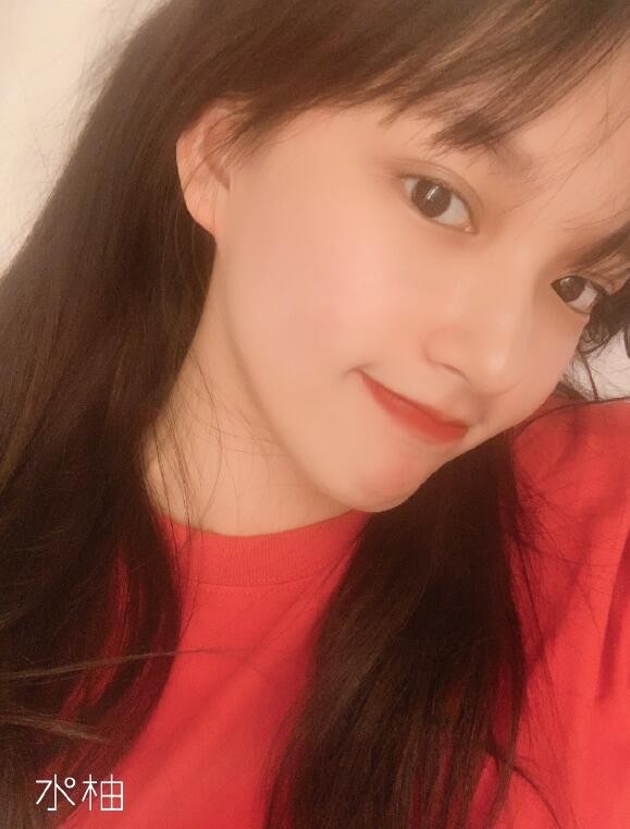 程潇素颜生活照