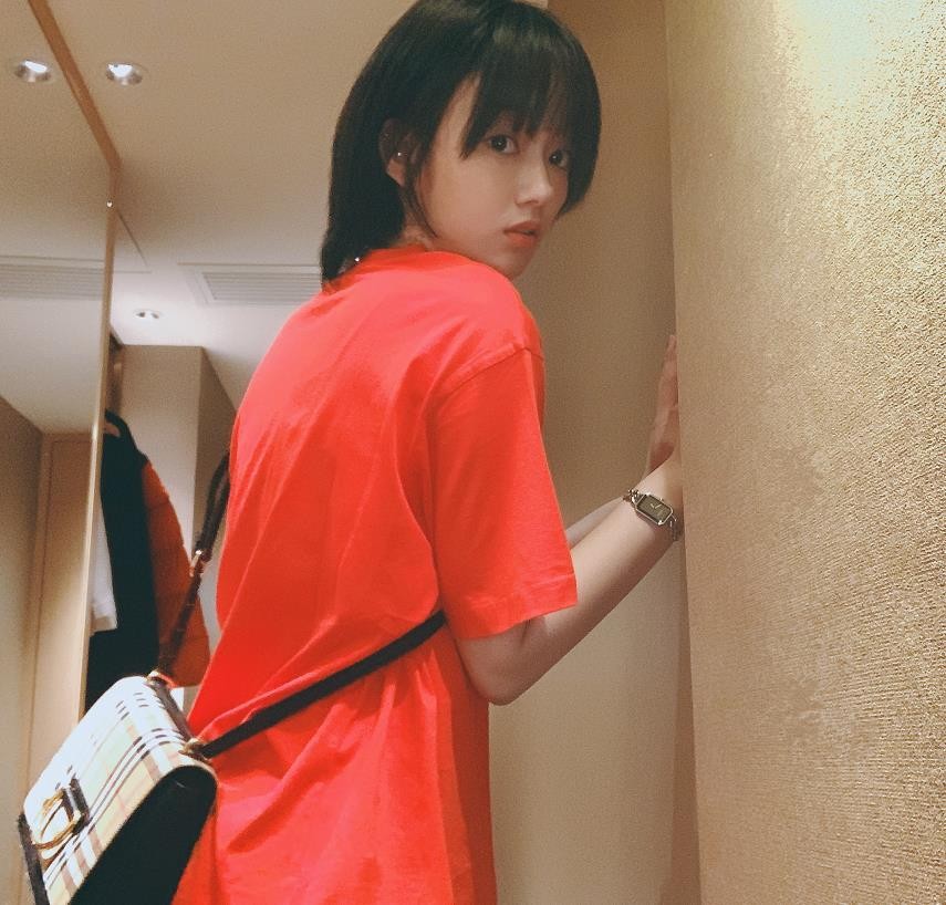 黄金瞳秦萱冰是谁饰演的？秦萱冰扮演者陈泇文个人资料、写真及生活照欣赏