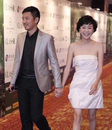 高鑫和老婆王一楠合照