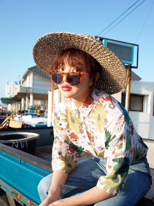 胡意旋街拍写真