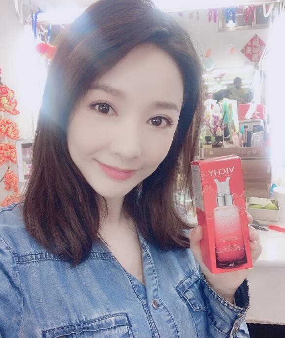 老中医翁晓嵘是谁扮演的？老中医翁晓嵘扮演者王小橙个人资料、写真生活照