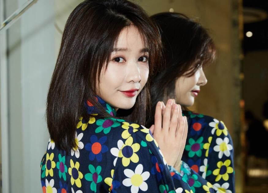 老中医翁晓嵘是谁扮演的？老中医翁晓嵘扮演者王小橙个人资料、写真生活照