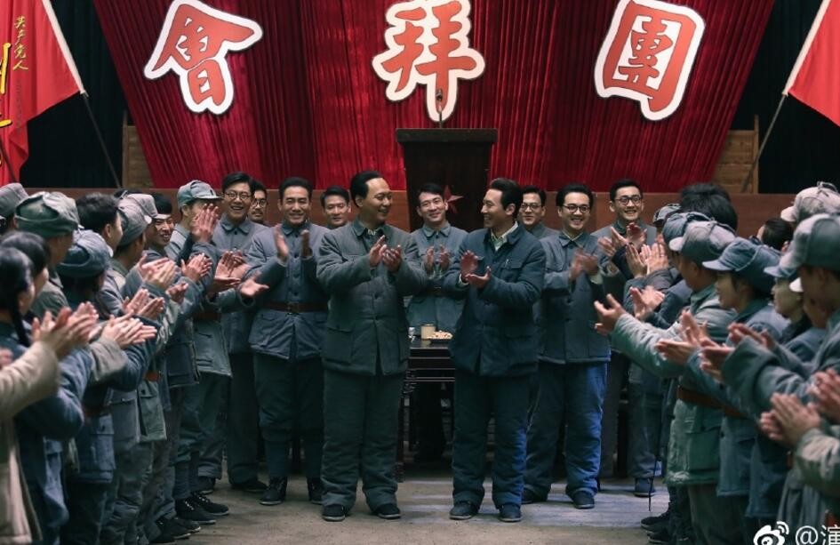 共产党人刘少奇剧照
