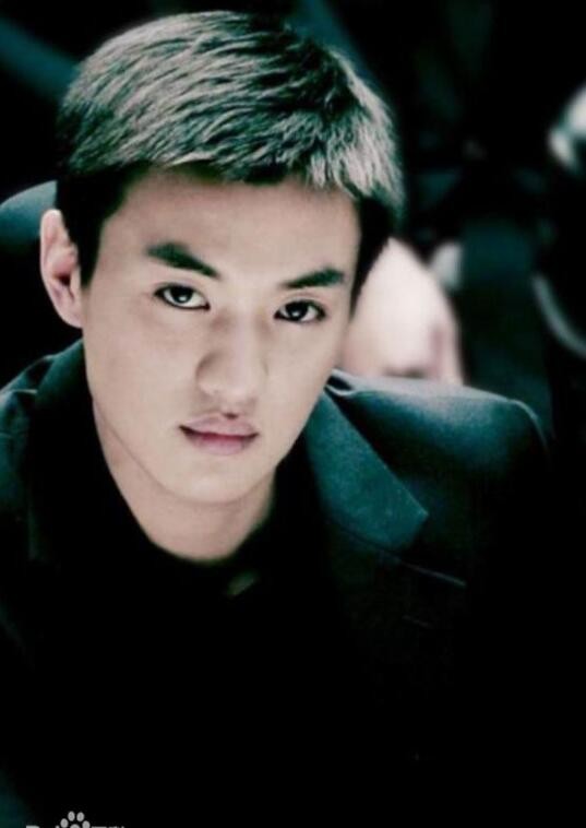 周一围早期青涩写真