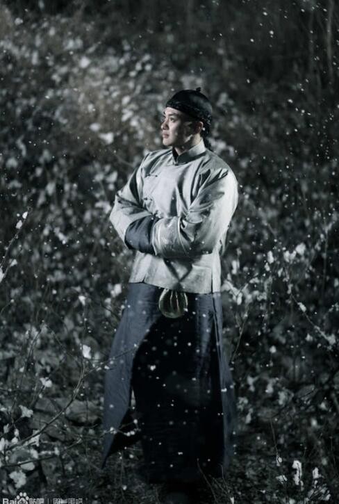 周一围清宫剧剧照