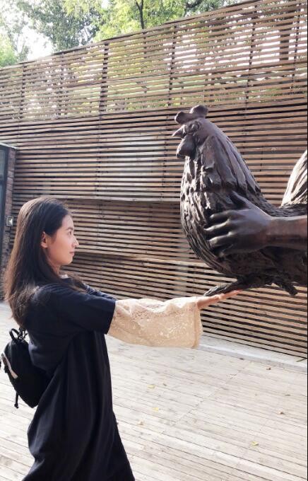 陈钰琪户外旅行照