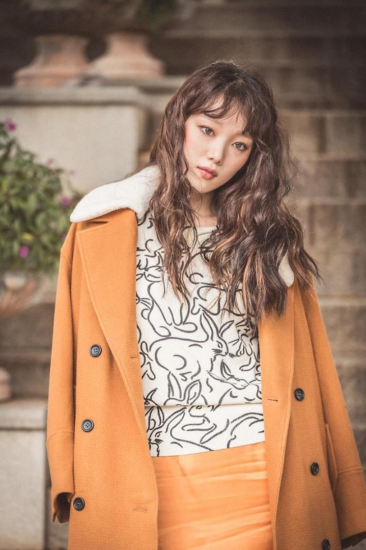 李圣经服装代言写真