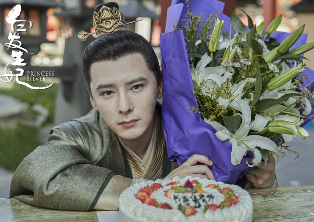 白发王妃片场照