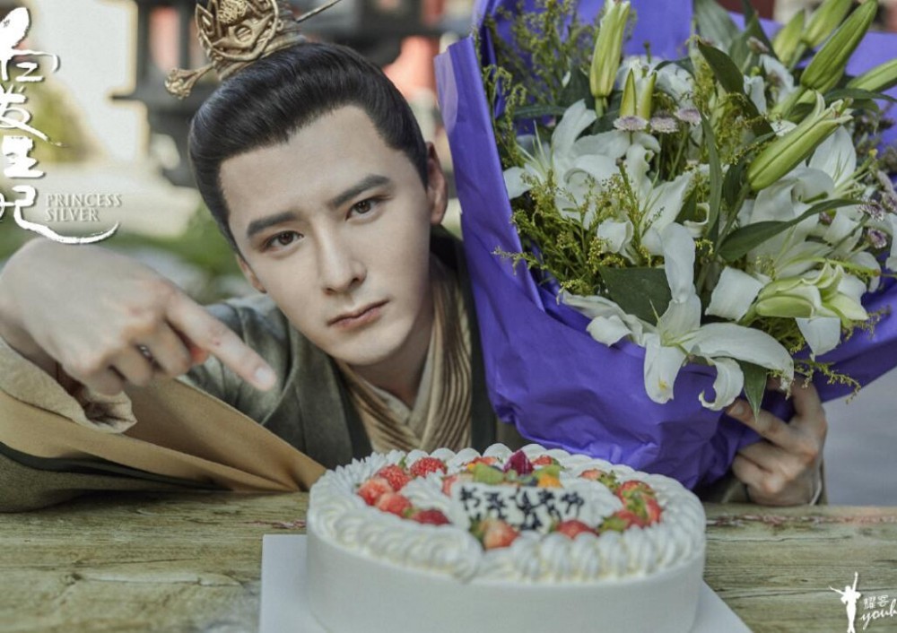 白发王妃片场照