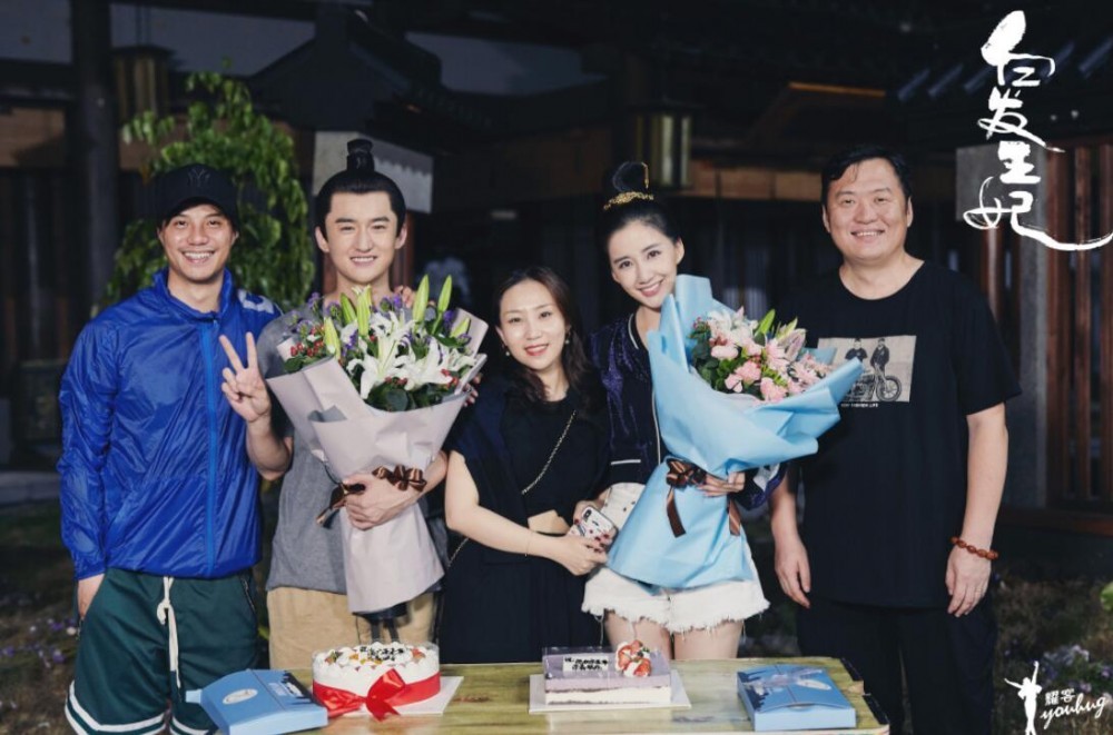 白发王妃片场照