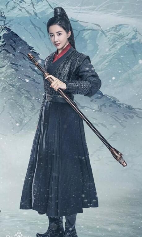 白发王妃定妆照