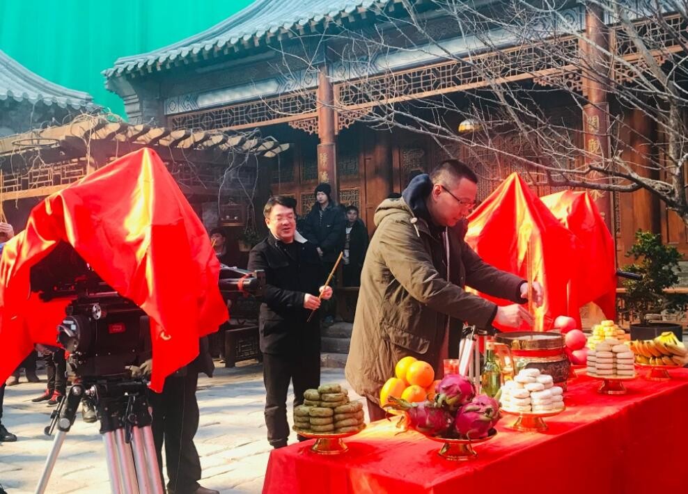 光荣时代片场照