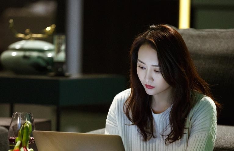 推手陈一凡为什么没有拒绝刘念求婚？陈一凡接受刘毅求婚了吗？