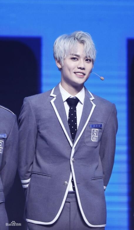 林彦俊舞台演出照