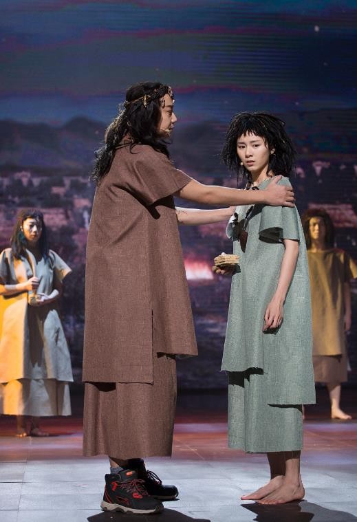 郑舒环舞台剧剧照