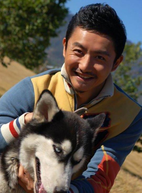 涂松岩萌宠照
