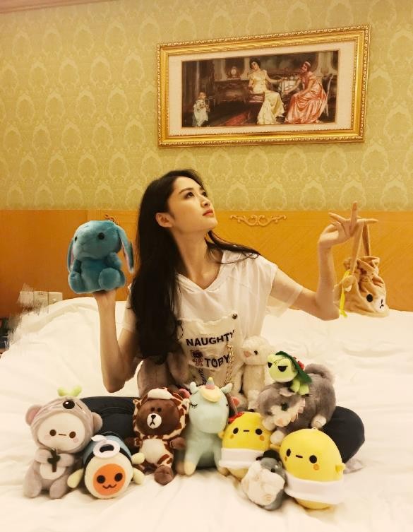 康可人杂志画报写真