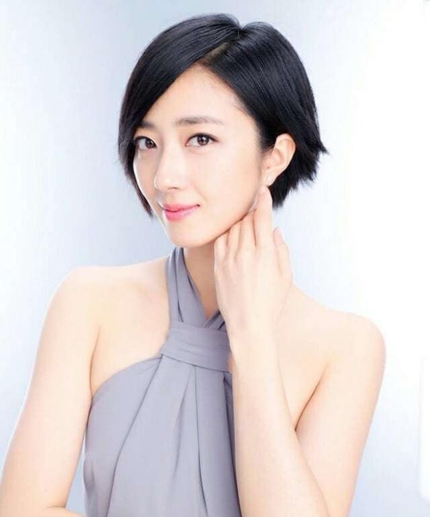 桂纶镁代言写真