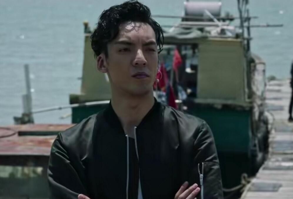 破冰行动钟伟是谁扮演的?赵嘉良小弟钟伟扮演者洪浚嘉个人资料、写真生活照