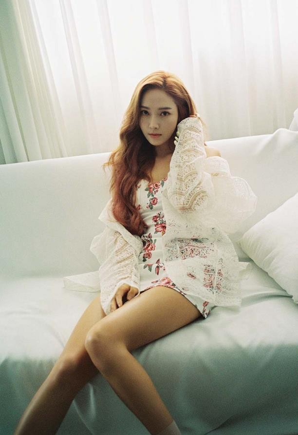 郑秀妍性感写真