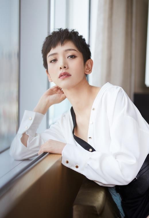 李晓峰个人写真